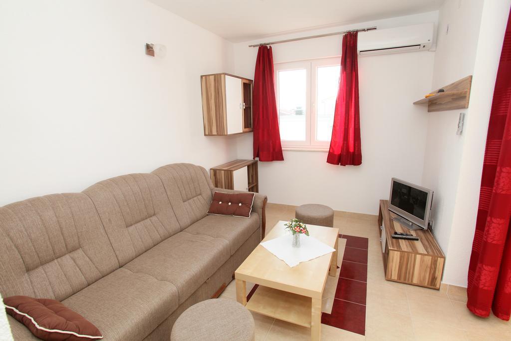 Apartments Villa Karlo Kaštela المظهر الخارجي الصورة