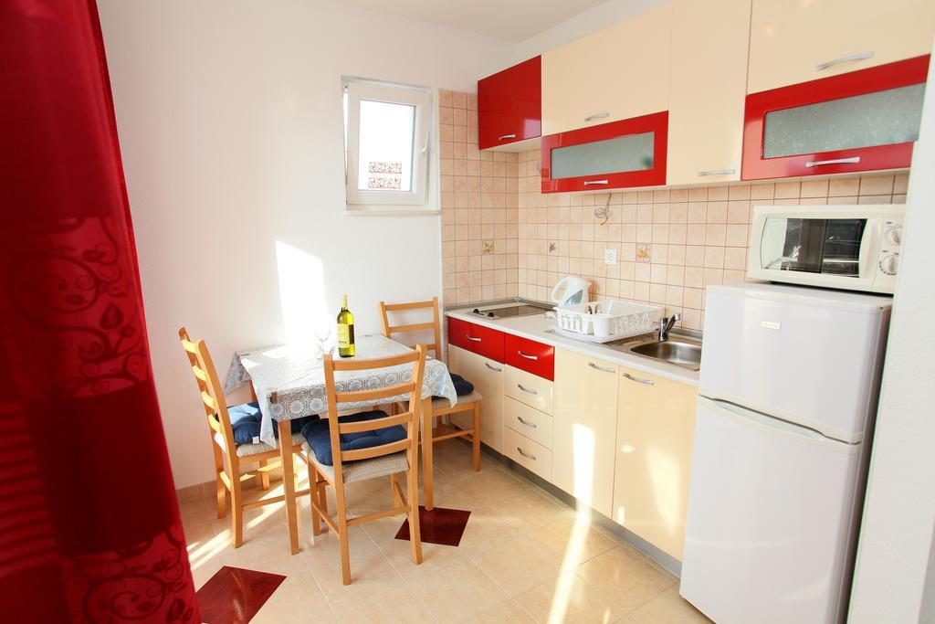 Apartments Villa Karlo Kaštela المظهر الخارجي الصورة