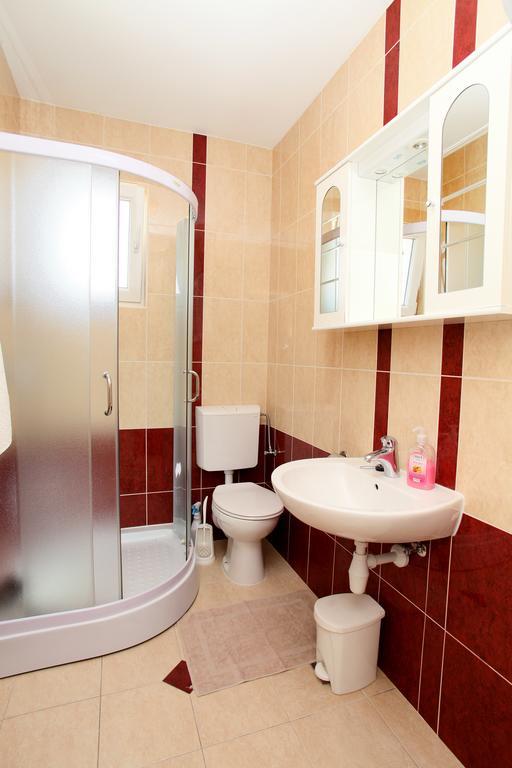 Apartments Villa Karlo Kaštela المظهر الخارجي الصورة