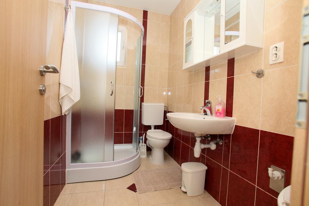 Apartments Villa Karlo Kaštela المظهر الخارجي الصورة