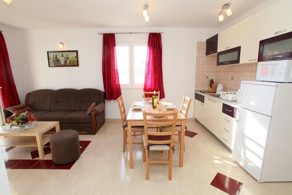 Apartments Villa Karlo Kaštela المظهر الخارجي الصورة